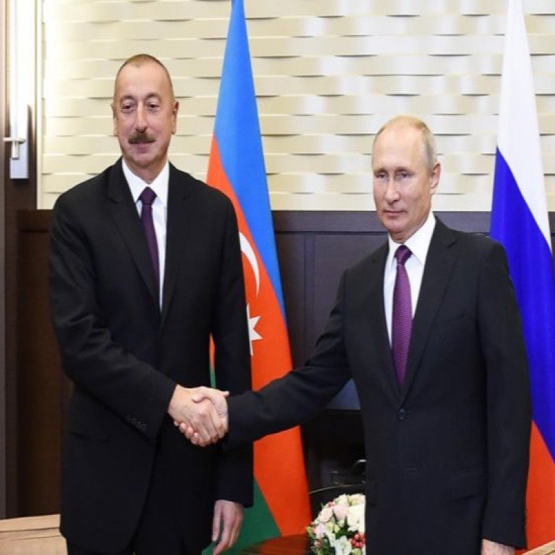 Peskov: Putinlə Əliyevin ŞƏT sammiti çərçivəsində görüşmək imkanı olacaq