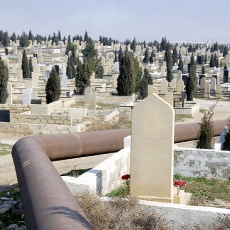 Yasamal qəbiristanlığında dörd nəfər üçün məzar yeri "güzəştlə" 50 min manata satılıb