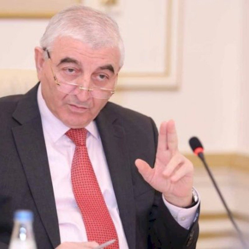 Taksilərdə gedişhaqqı niyə artıb? - AÇIQLAMA