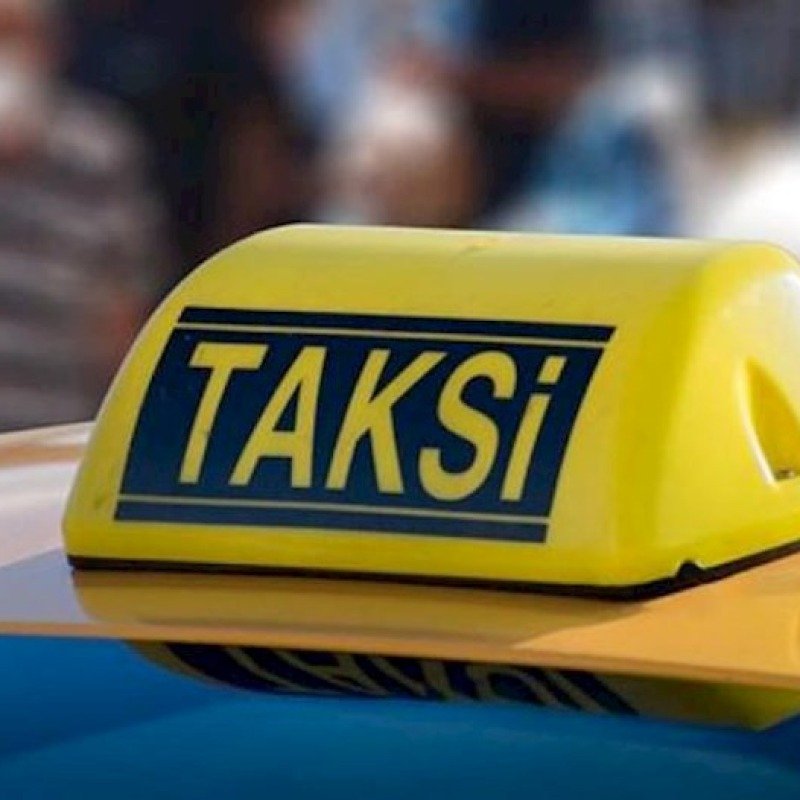 Taksilərlə bağlı yeni qərar haçandan qüvvəyə minəcək?