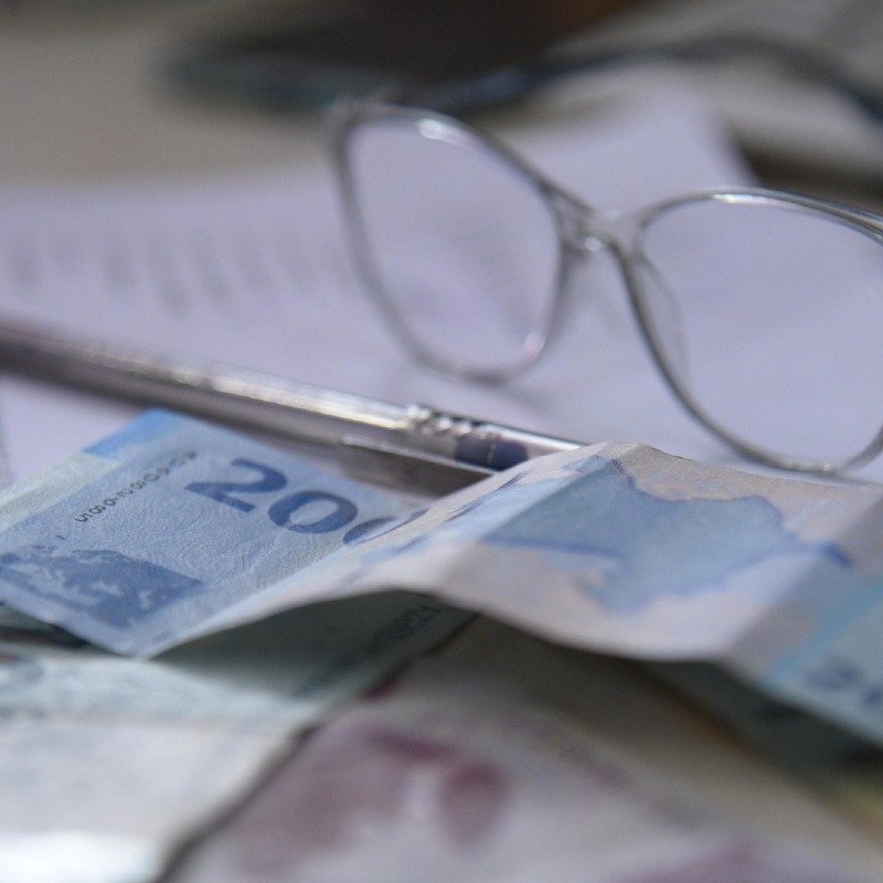 İstehlak kreditləri artır, kredit təşkilatları da azalır