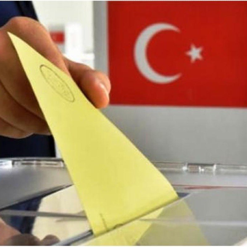 Türkiyədə prezident seçkiləri bir il tez keçirilə bilər
