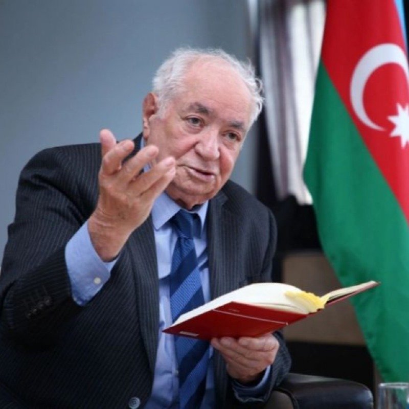 Vahid Əziz: "Böyük bir xəcalətdən yaxa qurtardıq"