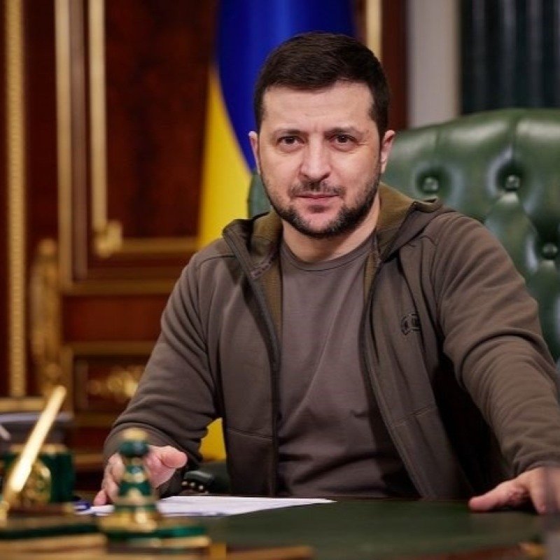 Zelenski: Rusiya bir gecədə Ukraynaya 300-dən çox dron və 30 raket atdı