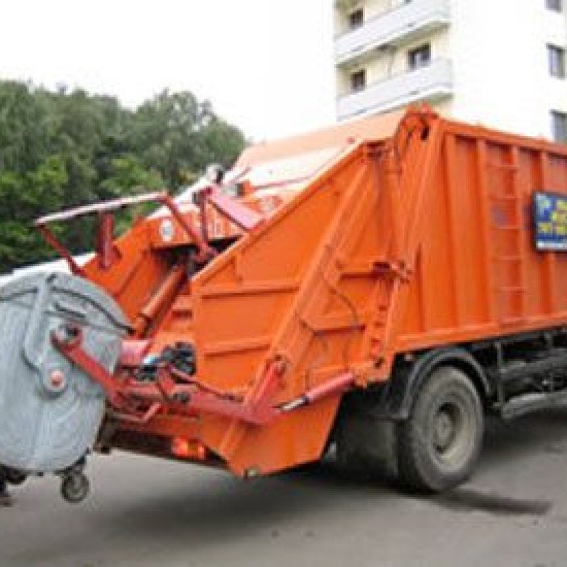 Ordubad Rayon İcra Hakimiyyəti 900 minlik zibil daşıyan maşınlar və buldozer alır