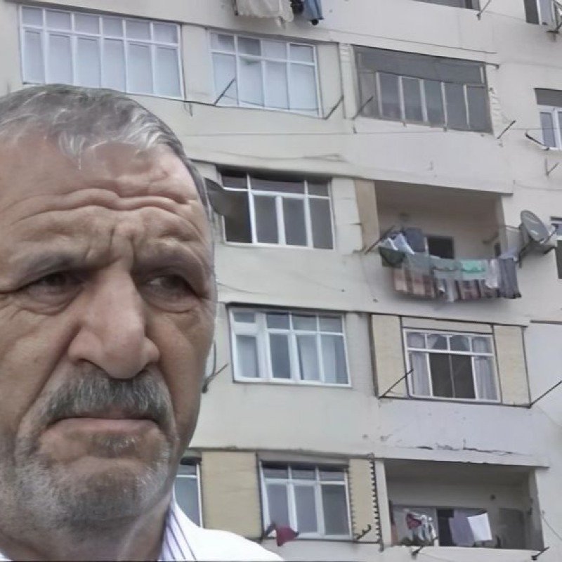 Keçmiş məcburi köçkünlə ev sahibi arasında qalmaqal: 32 ildir evinə köçə bilmir