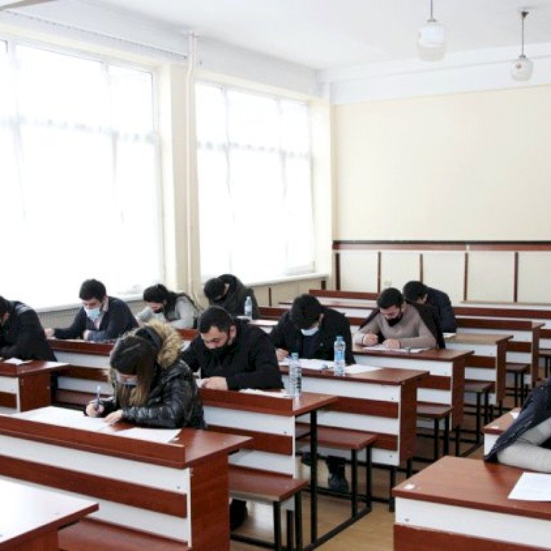 “Qırmızı attestat” aldılar, amma 200 balı keçə bilmədilər – Səbəb açıqlandı