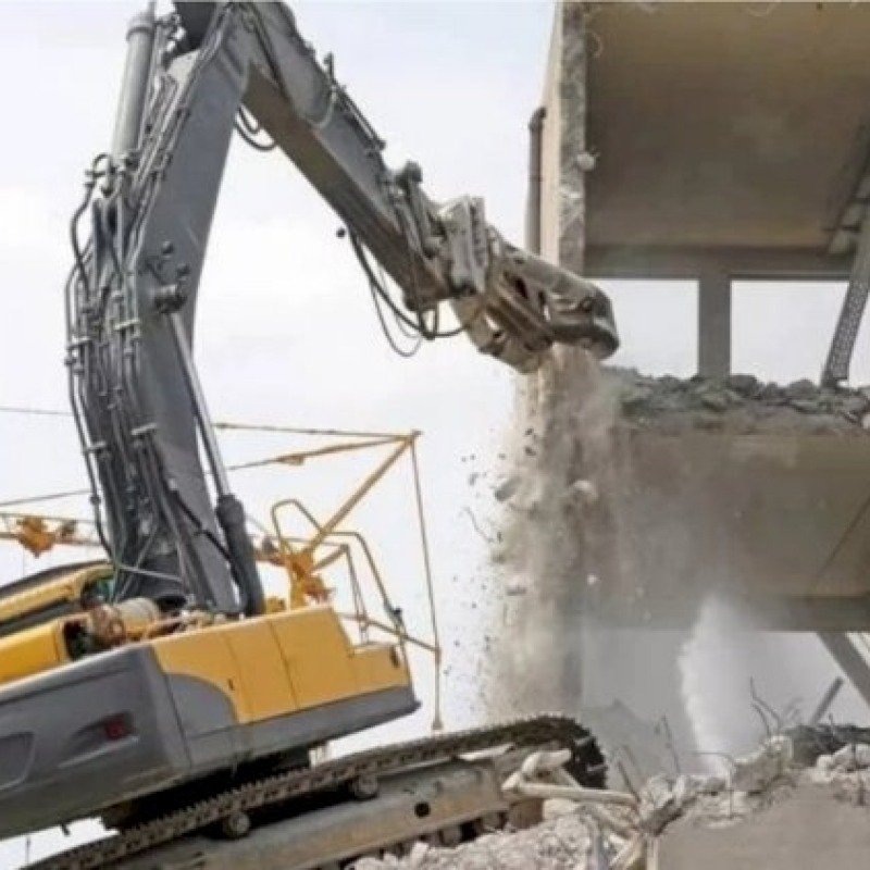 Başçısız qalan Nəsimi rayonunda "vandal söküntü" terroru davam edir