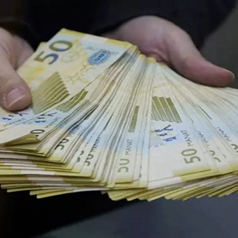 55 minlik dələduzluq edən "vəkil" TUTULDU