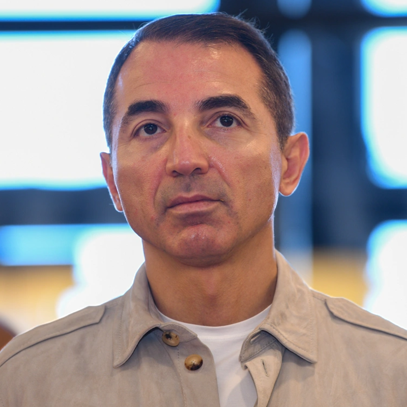 Adnan Əhmədzadənin həbs müddəti uzadılıb