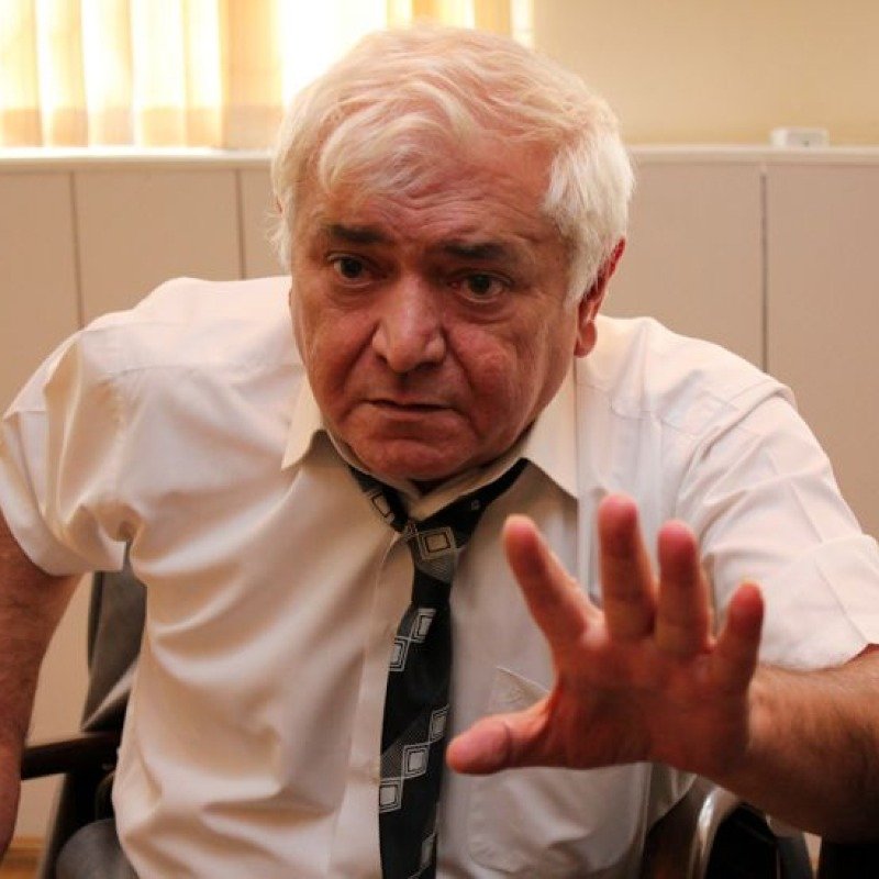 Aqil Abbas: “Azərbaycan Yazıçılar Birliyi niyə ləğv olunmalıdır ki?”