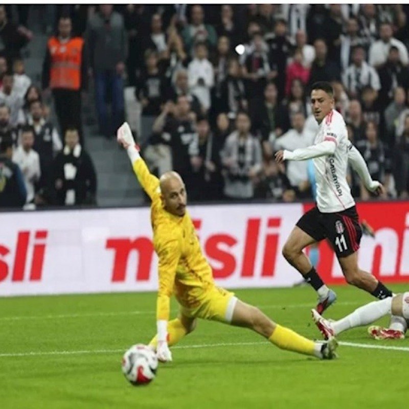 “Beşiktaş” öz meydanında məğlub olub