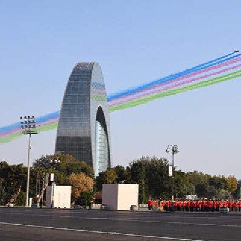 Paradda nümayiş etdirilən silah sistemləri, texnikalar və aviasiya vasitələri - FOTOLAR