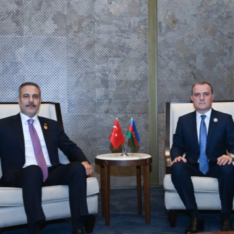 Ceyhun Bayramov Hakan Fidanla Azərbaycan-Türkiyə münasibətlərini müzakirə edib