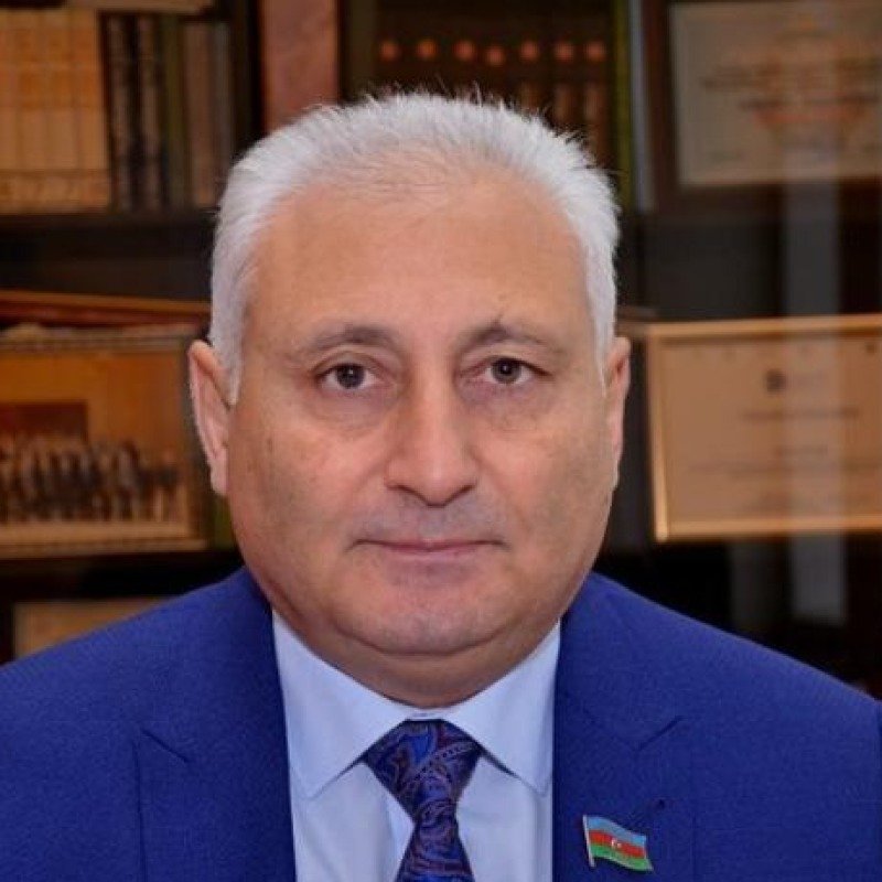 “Bakıda tıxac problemi təsvir edildiyi qədər faciəvi deyil” – Deputat