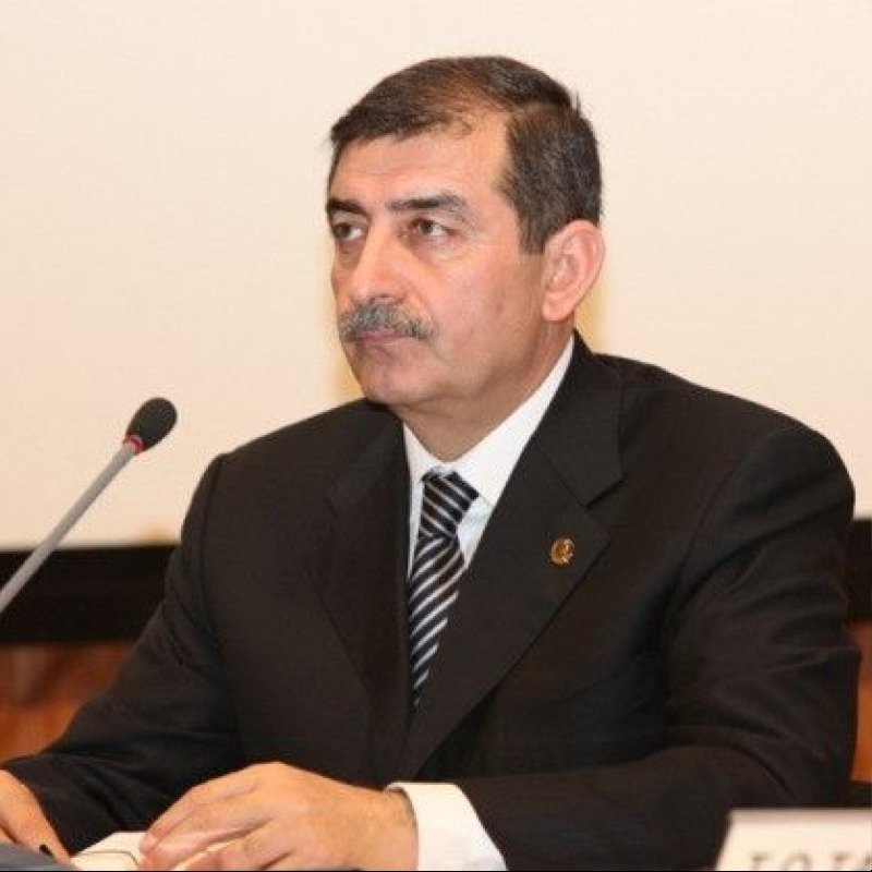 İcra başçısının bacısı vəzifəsindən azad edildi