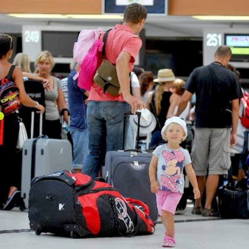 İstirahət və əyləncə üçün Azərbaycana gələn rusların sayı kəskin azalıb