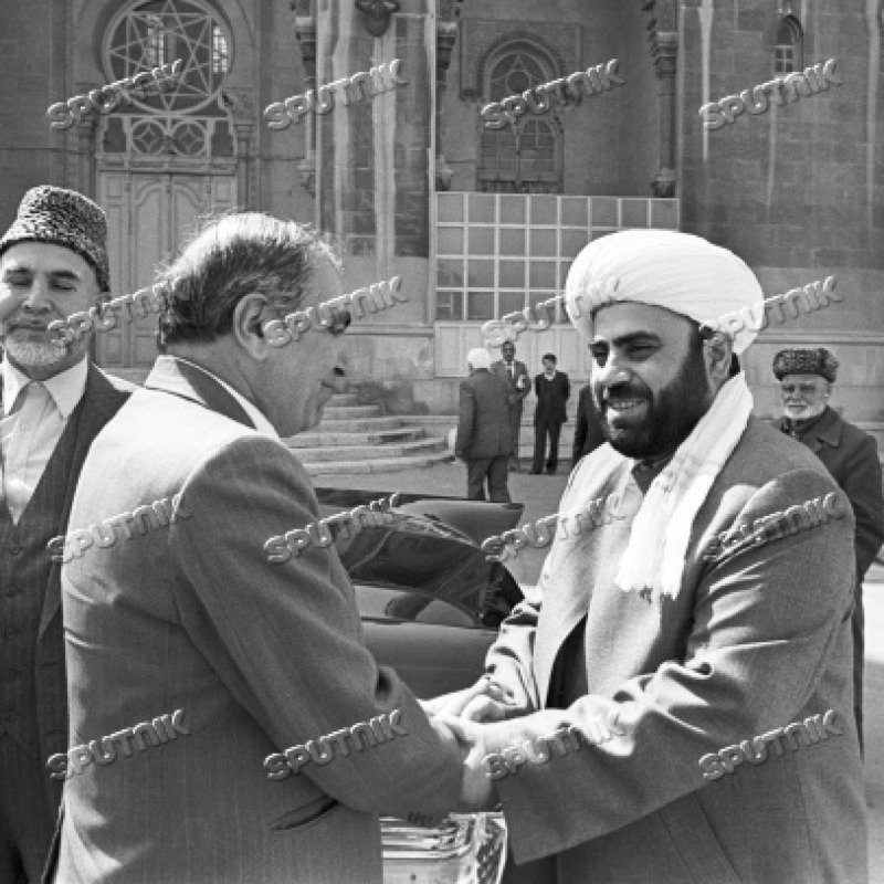 Allahşükür Paşazadənin SSRİ-də çəkilmiş nadir FOTOLARI