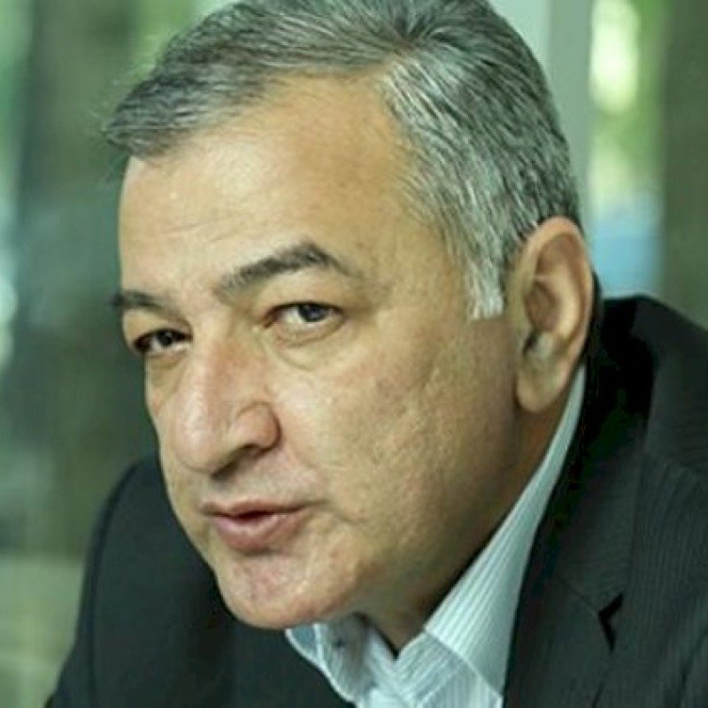 İlham İsmayıl xəstəxanaya yerləşdirildi - Vəziyyəti ağırdır