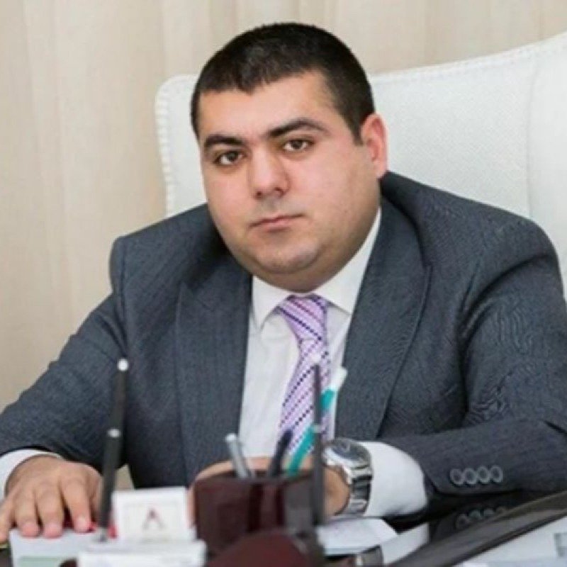 Sabiq bankirin oğlu ilə bağlı iş məhkəmə araşdırmasına verildi