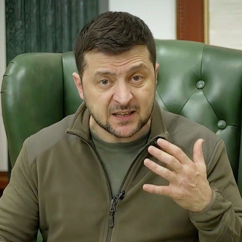 Zelenski: Putin Krım ssenarisini təkrarlamağa çalışır